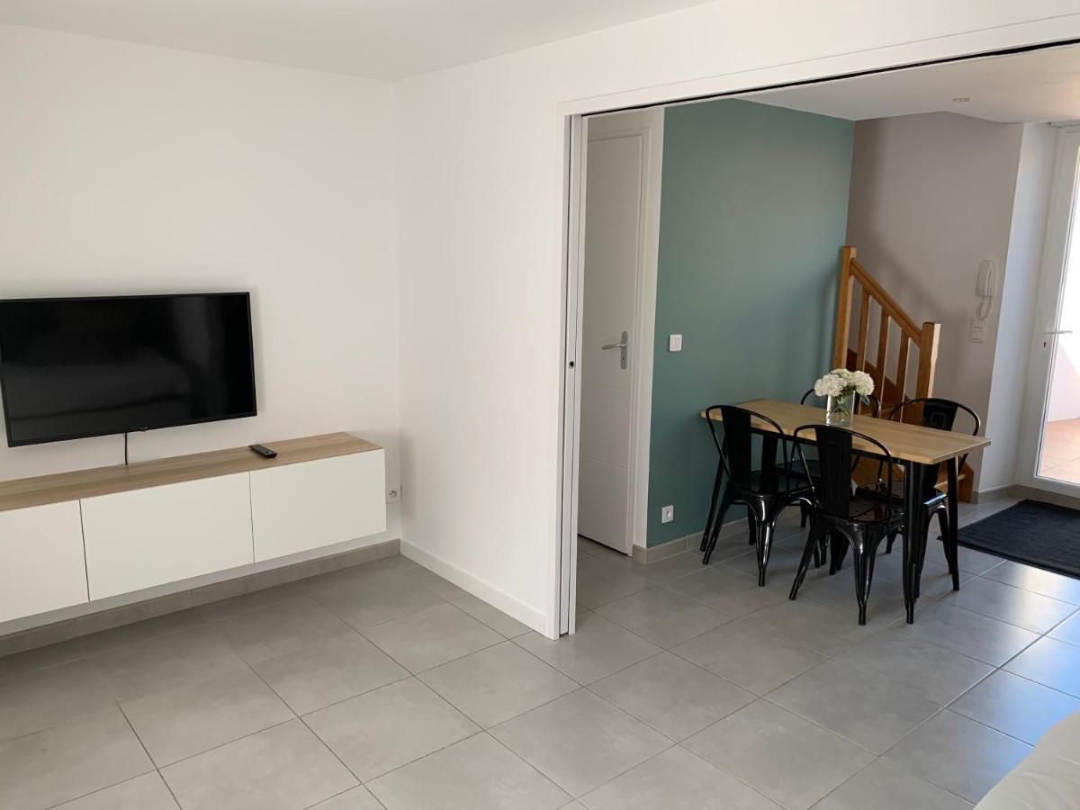 Ker Mawen Apartment ปอร์นิก ภายนอก รูปภาพ