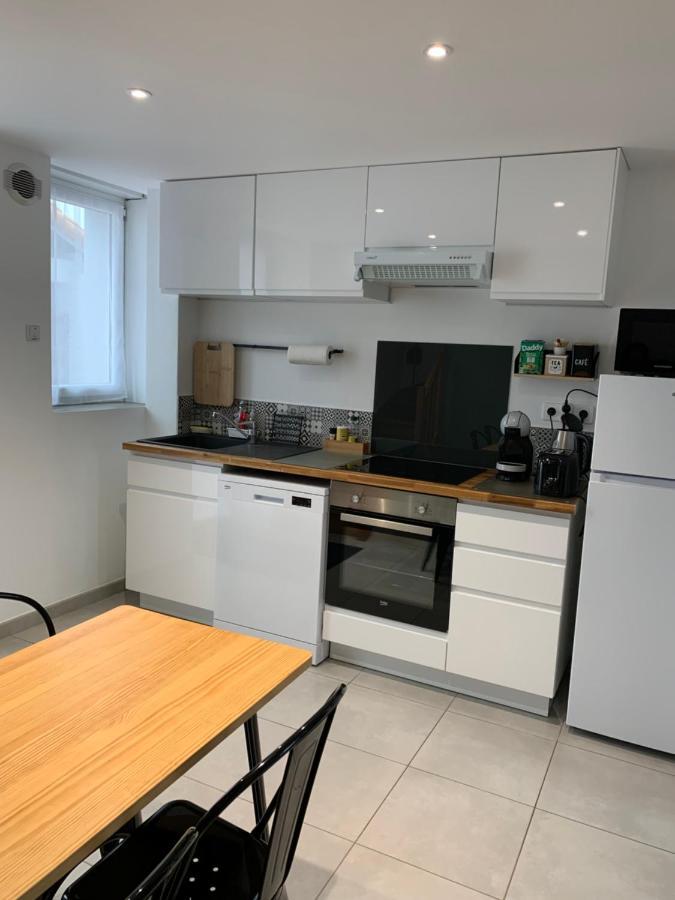 Ker Mawen Apartment ปอร์นิก ภายนอก รูปภาพ